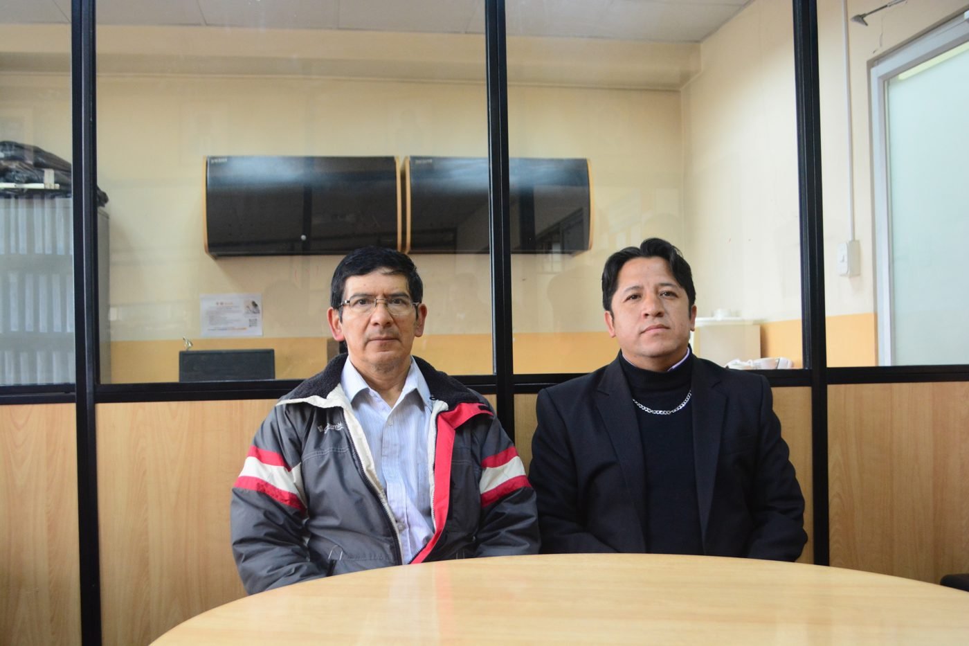 Sr. Luis Coba y Sr. Fernando Vallejo, personal de servicio